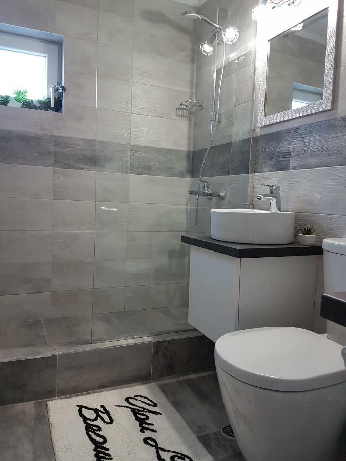 Tania Apartament Oradea Eksteriør bilde