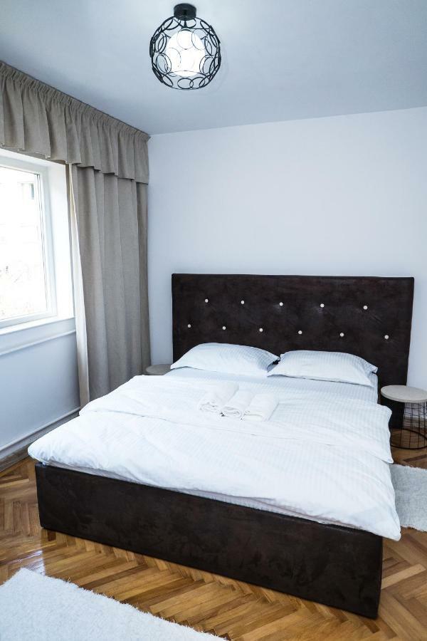 Tania Apartament Oradea Eksteriør bilde